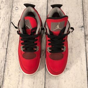 AIR JORDAN 4 RETRO "TORO BRAVO size US 6